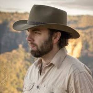 AKUBRA AUSTRALIAN SNOWY RIVER HAT